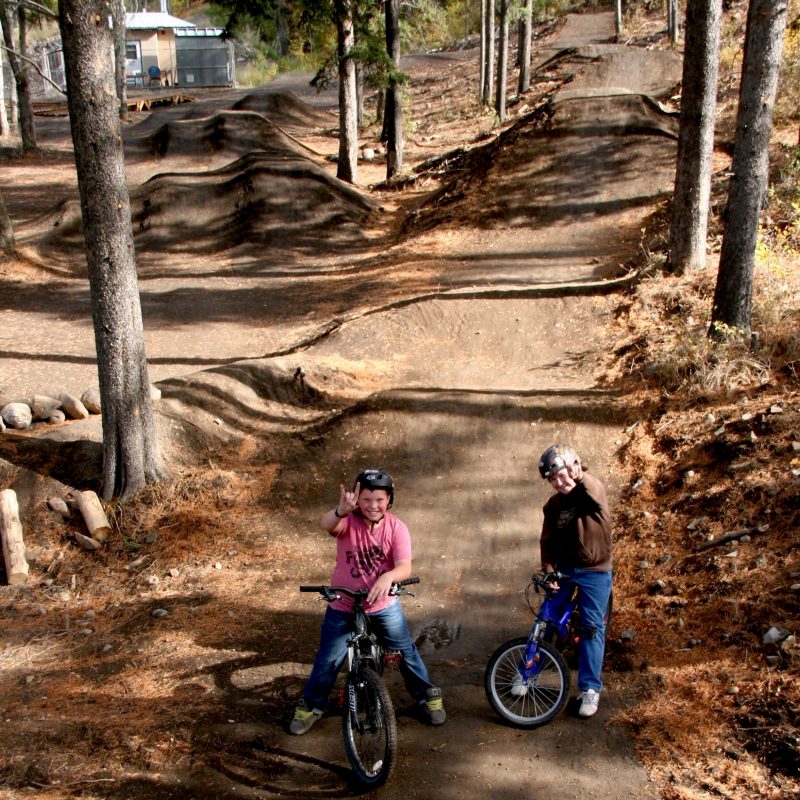 2011 Crowsnest Berma Grin Kids JH