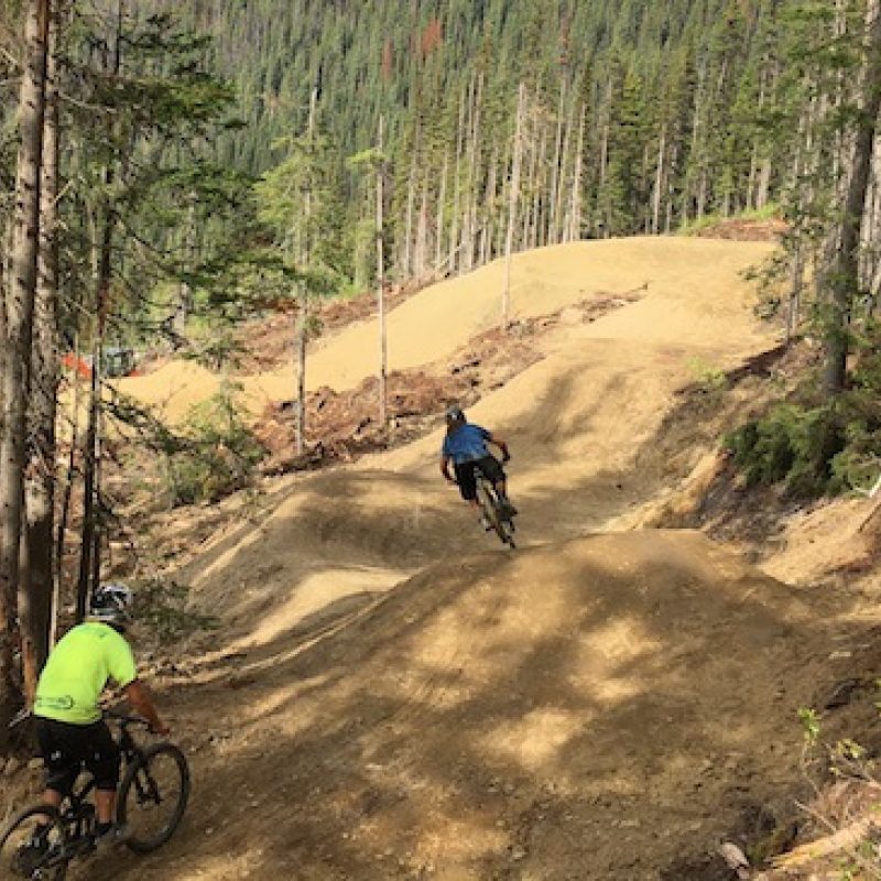 2 riders closer up IMG 2382 copy 640x480
